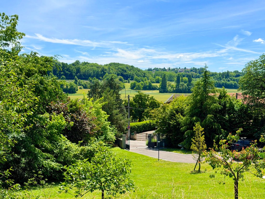 Land in Saint-Julien-en-Genevois, Auvergne-Rhône-Alpes, France 3 - 16539421
