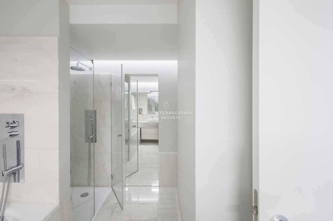 Apartment in Santo Antonio, Lisbon, Portugal 5 - 17642552