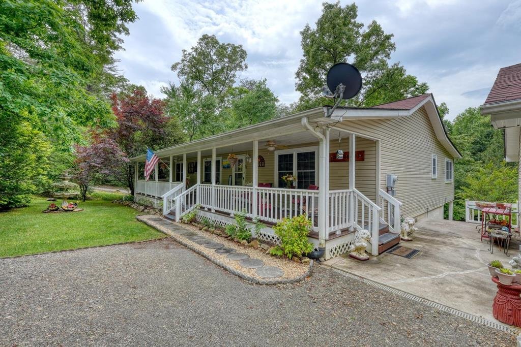 Blairsville, Georgia, United States 1 - 18069109