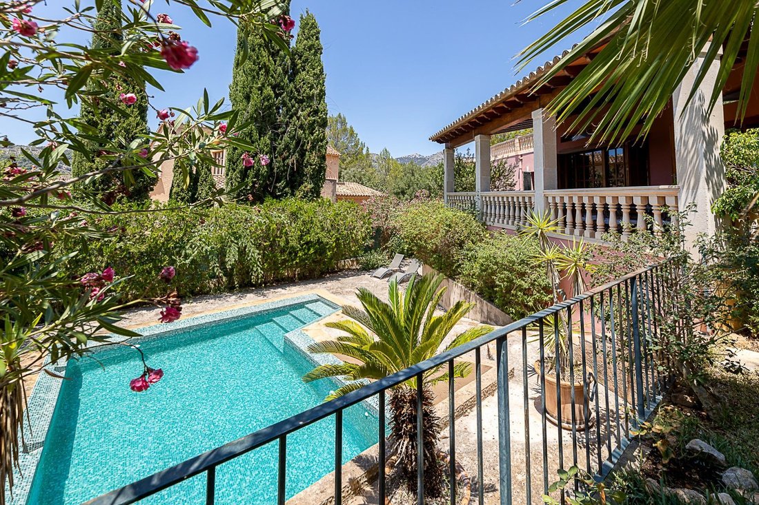Villa in Bunyola, Balearic Islands, Spain 2 - 18070128