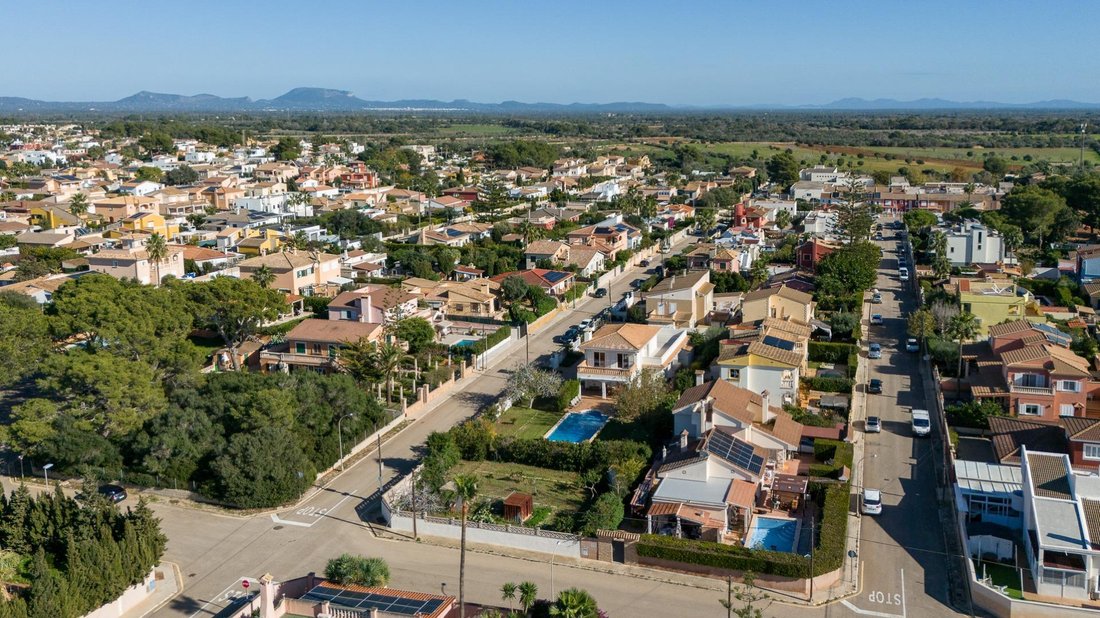 Villa in Llucmajor, Balearic Islands, Spain 3 - 18070016