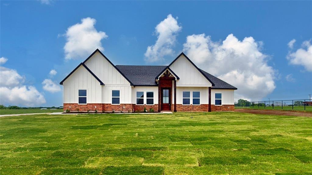 House in Celeste, Texas, United States 1 - 18069804