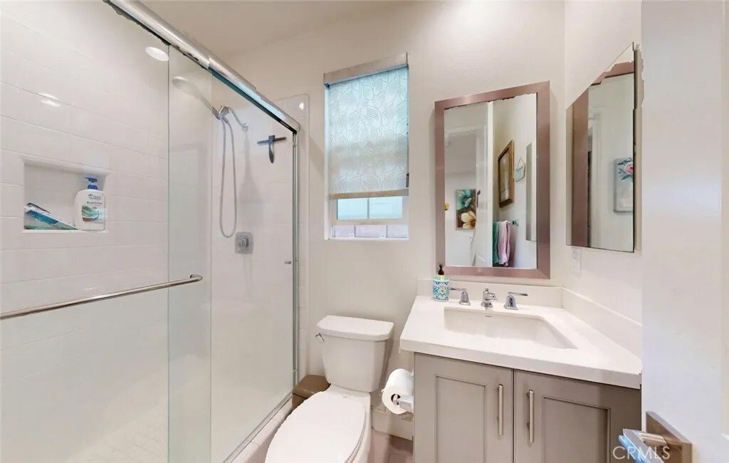 Condo in Garden Grove, California, United States 5 - 18069680