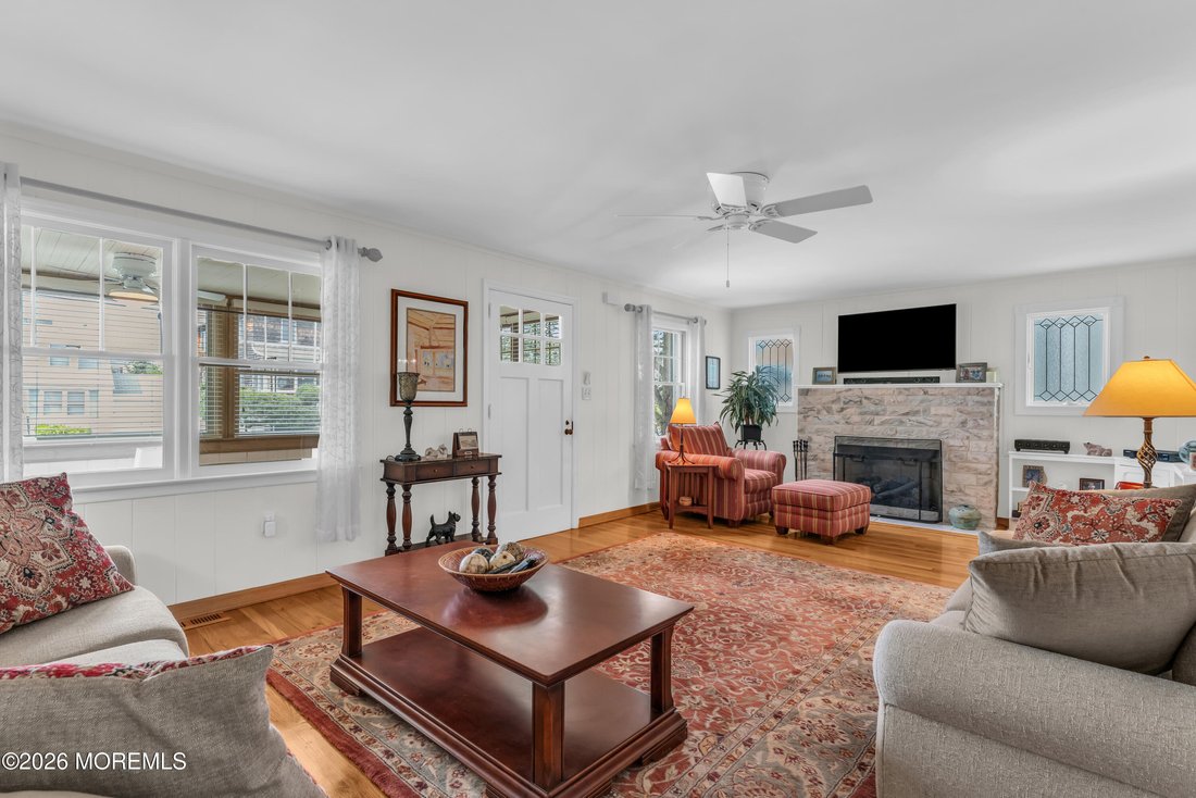 House in Seaside Park, New Jersey, United States 4 - 18069524