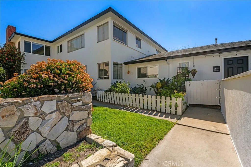 Torrance, California, United States 4 - 17999651