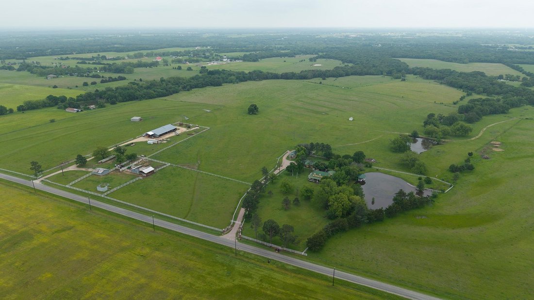 Farm Ranch in Whitesboro, Texas, United States 2 - 17964855