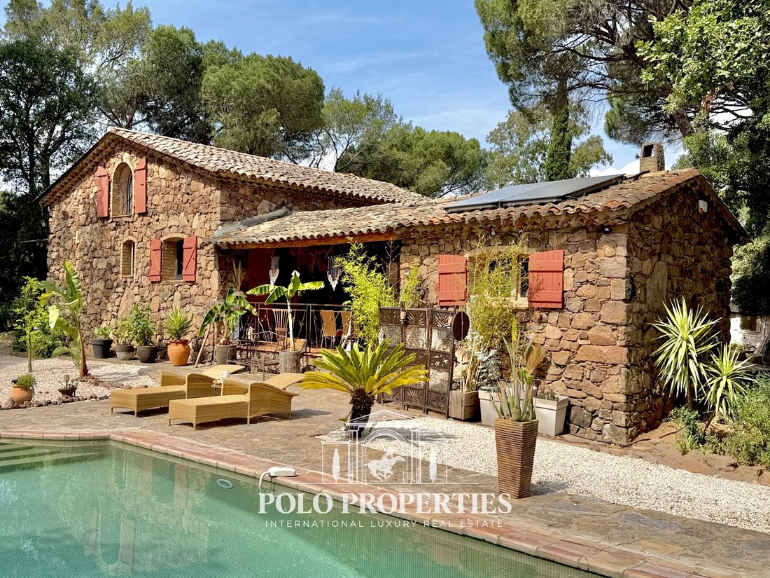 Country House in La Bouverie, Roquebrune-sur-Argens, France 1 - 18070378