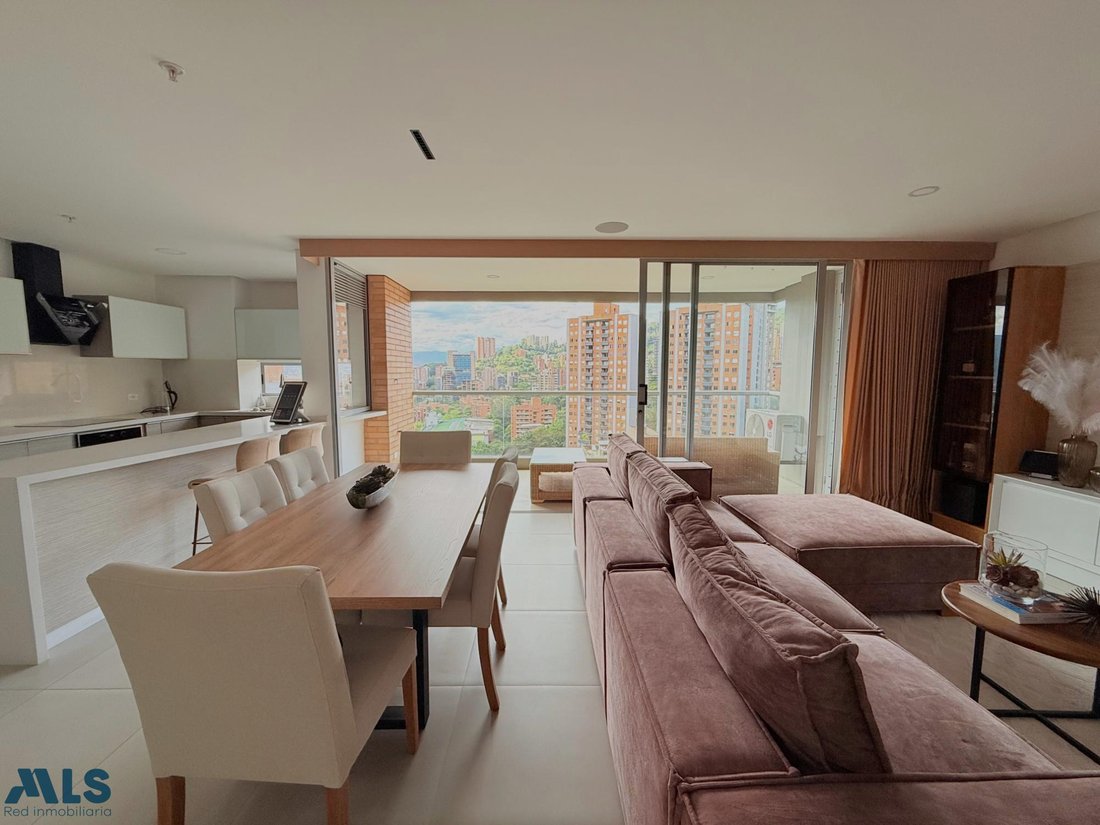 Apartment in Medellín, Antioquia, Colombia 1 - 18070196