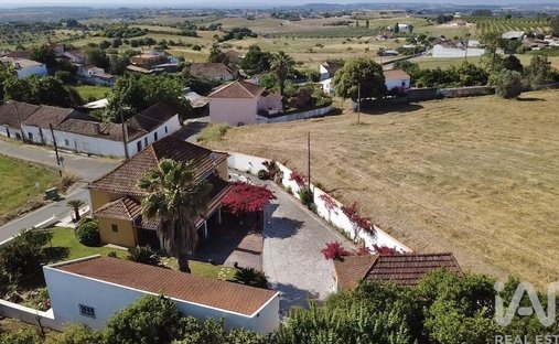Land in Achete, Azoia de Baixo e Povoa de Santarem, Distrikt Santarém, Portugal 1