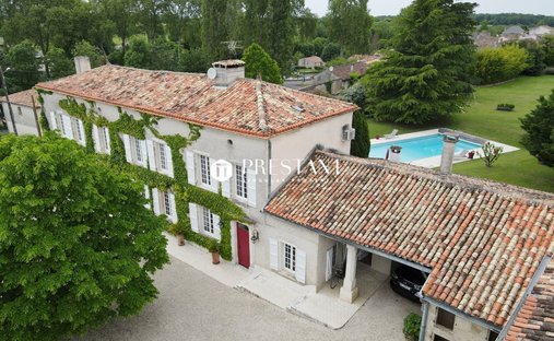 House in Saint Ausone-Saint Martin-Saint Gelais, Angoulême, France 1