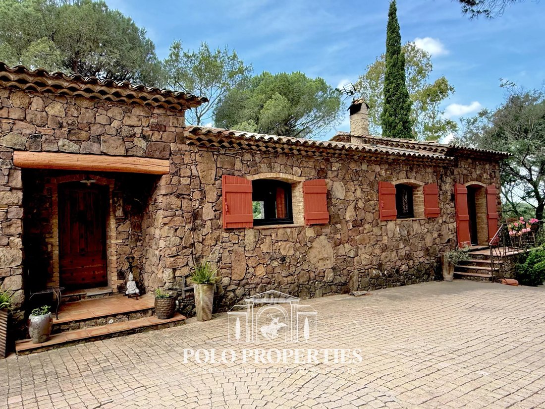Country House in La Bouverie, Roquebrune-sur-Argens, France 2 - 18070378