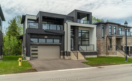 Clarksburg, Ontario, Canada 1