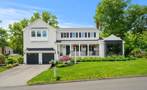 House in Burlington, Massachusetts, United States 1