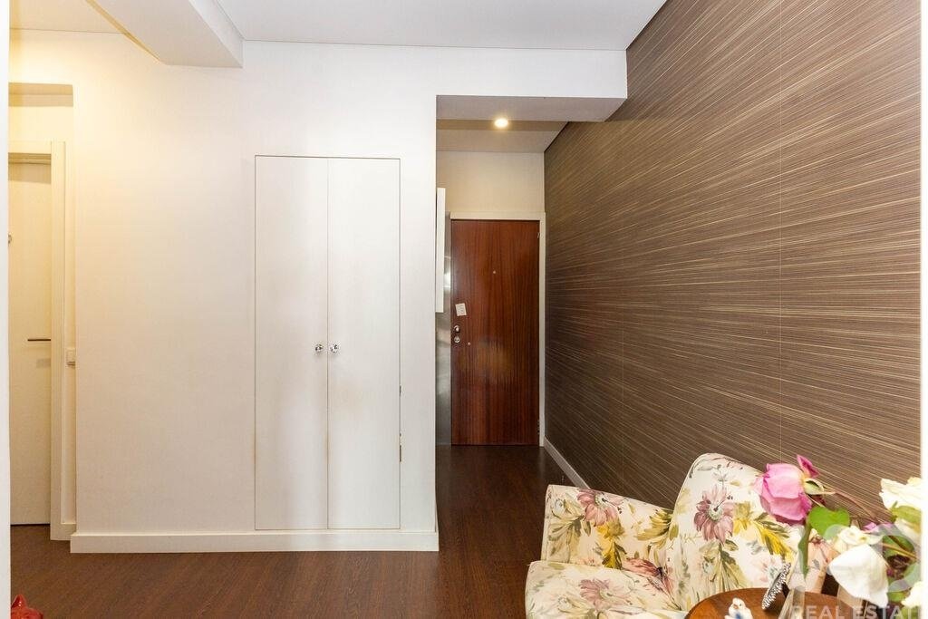 Apartment in Cedofeita, Santo Ildefonso, Se, Miragaia, Sao Nicolau e Vitoria, Porto District, Portugal 3 - 18070663