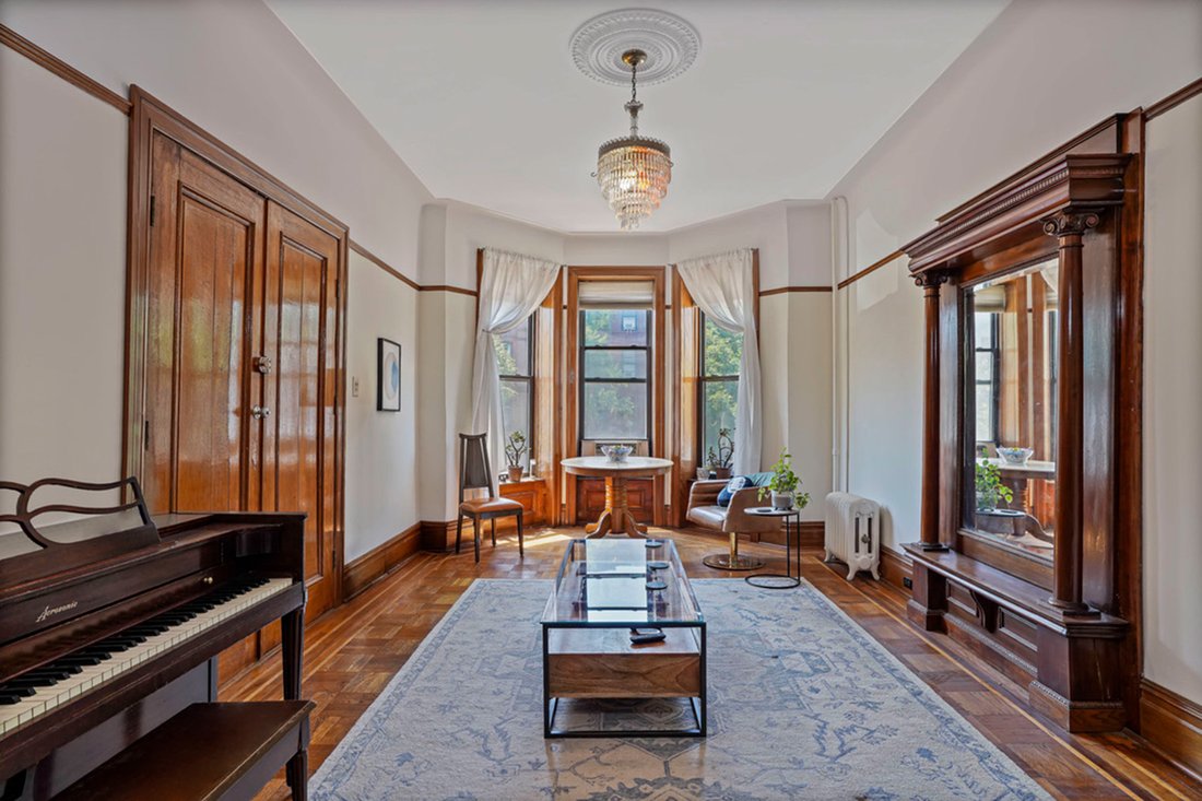 House in New York, New York, United States 1 - 18070084