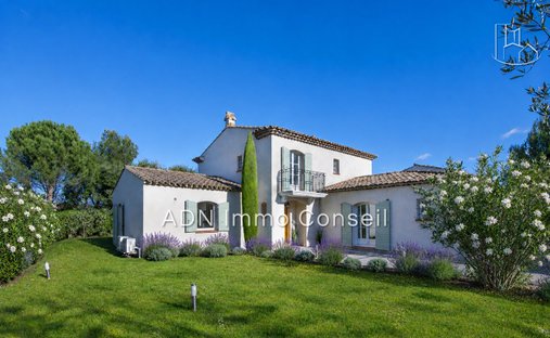Villa in Mallemort, Provence-Alpes-Côte d'Azur, France 1