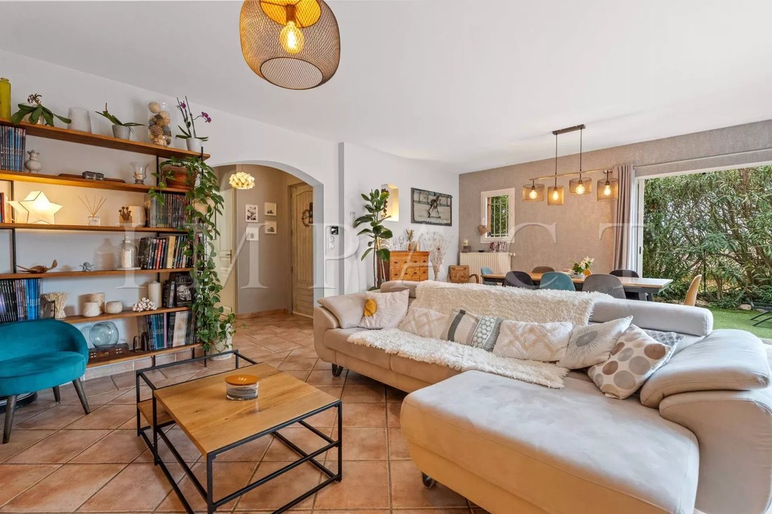 Villa in Grasse, Provence-Alpes-Côte d'Azur, Frankreich 4 - 18070459