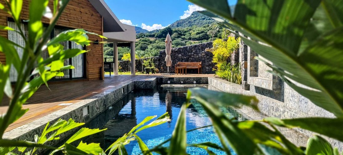 Villa in La Preneuse, Rivière Noire District, Mauritius 5 - 18070267