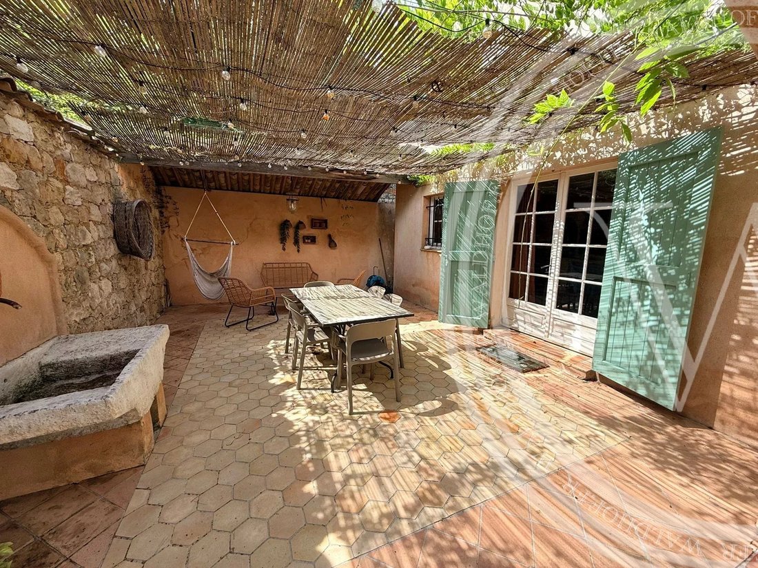 Estate in Grasse, Provence-Alpes-Côte d'Azur, France 5 - 18070462