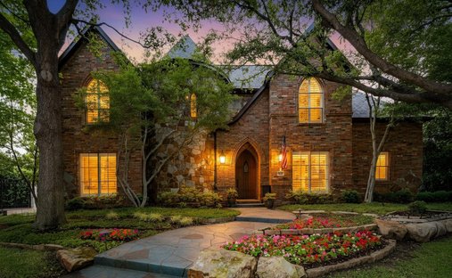 House in Plano, Texas, United States 1