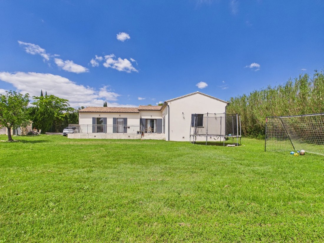 House in Paradou, Provence-Alpes-Côte d'Azur, France 2 - 18070320
