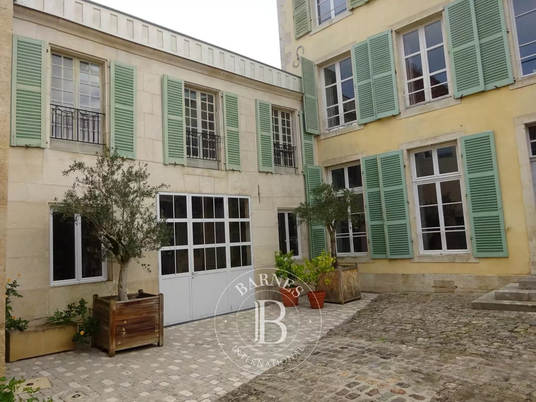 Estate in Centre-Usines, Crepand, France 5 - 11717827
