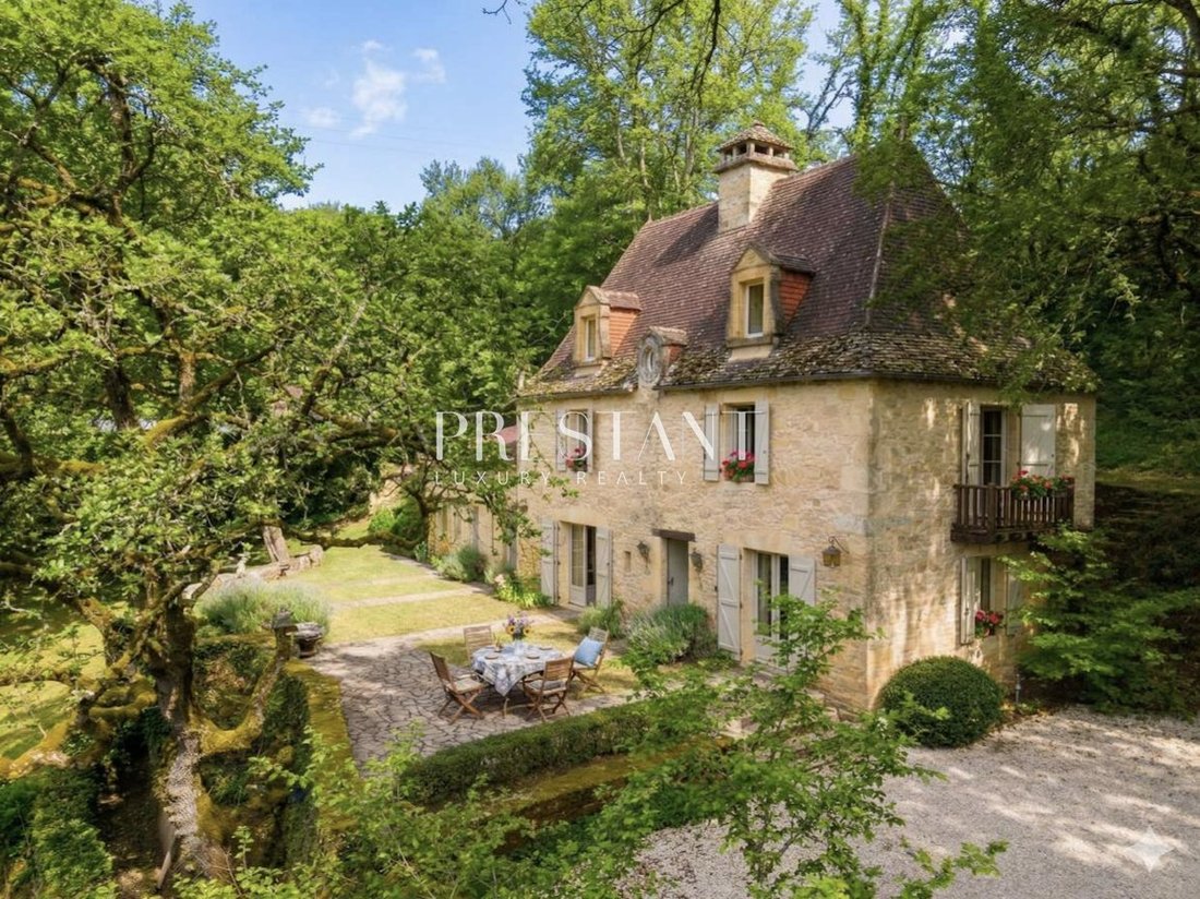 House in Sarlat-la-Canéda, Nouvelle-Aquitaine, France 3 - 18070517