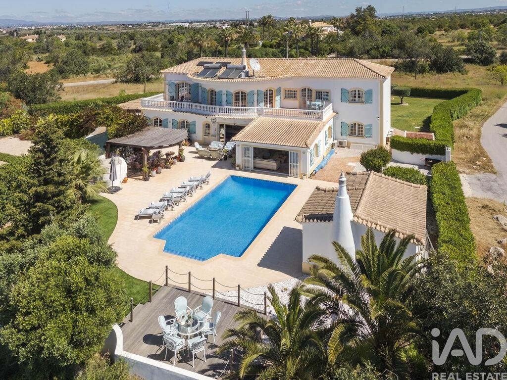Townhouse in Guia, Algarve, Portugal 1 - 17226345