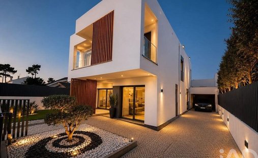 Townhouse in Charneca de Caparica e Sobreda, Setubal, Portugal 1
