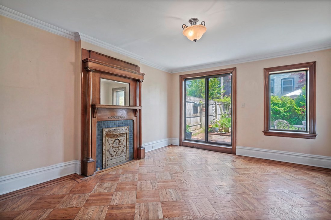 House in New York, New York, United States 5 - 18070084