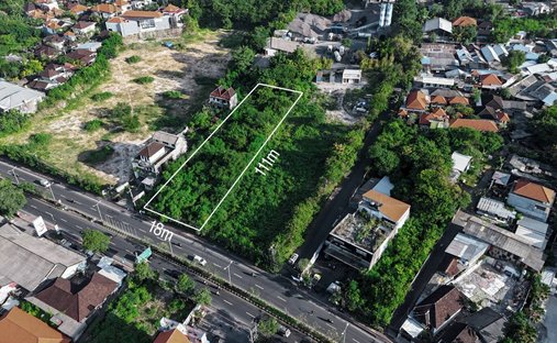 Land in Kuta Selatan, Bali, Indonesia 1