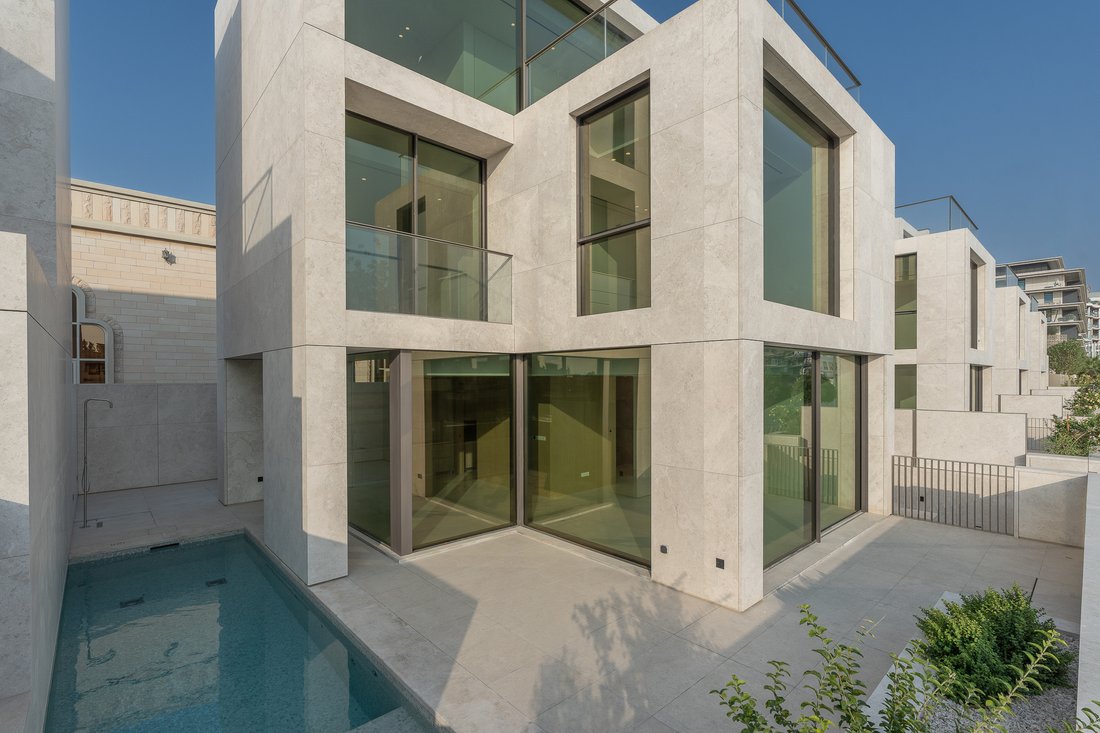 Villa in Jumeirah, Dubai, United Arab Emirates 1 - 17245762