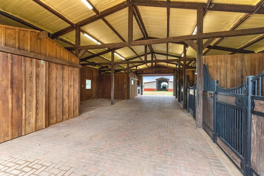 Farm Ranch in Whitesboro, Texas, United States 2 - 17964851