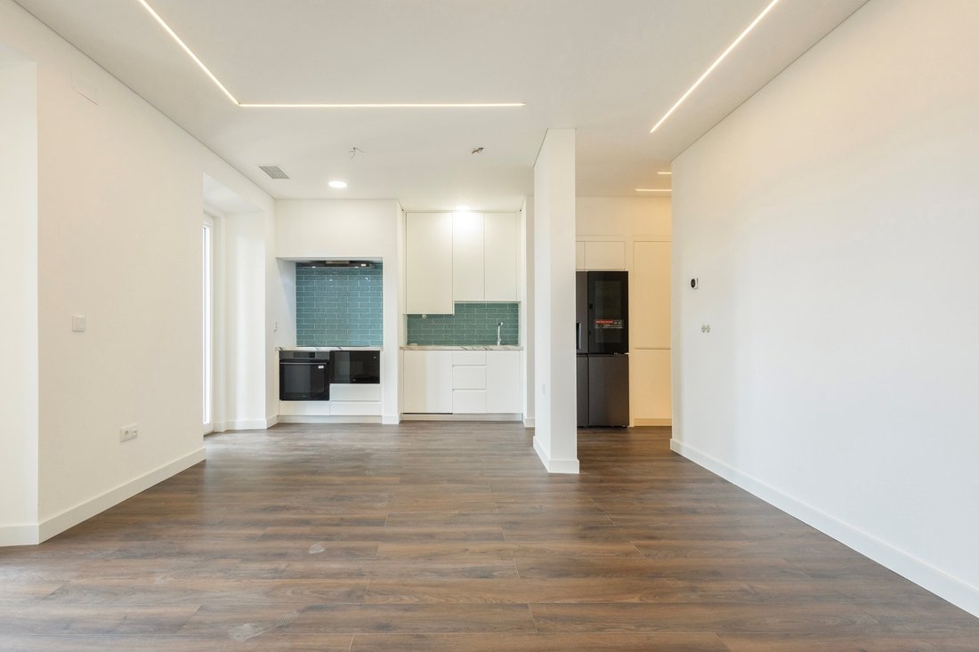 Apartment in Arroios, Lisbon, Portugal 3 - 18070248