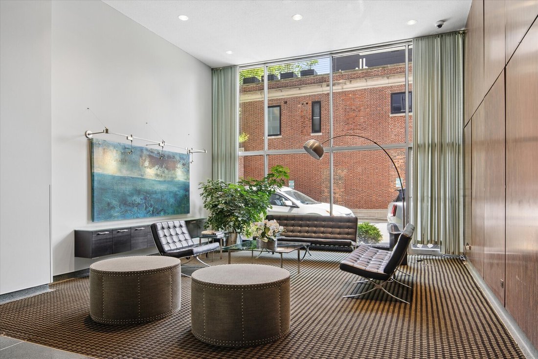 Condo in Chicago, Illinois, United States 2 - 18070575