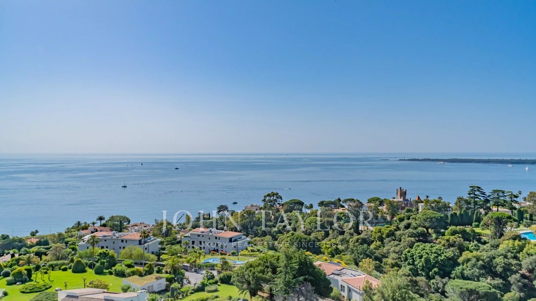 Apartment in La Californie, Cannes, France 3 - 18070472