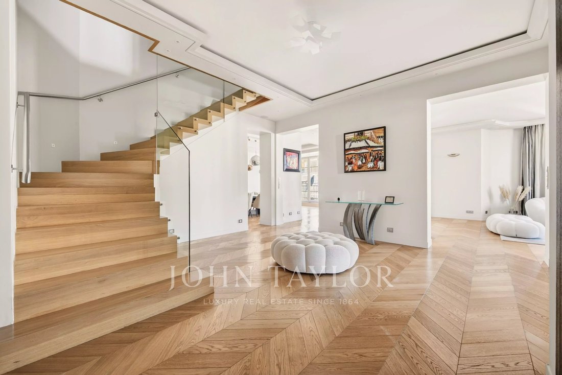 Apartment in Muette Nord, Paris 16e Arrondissement, Paris 2 - 18070467