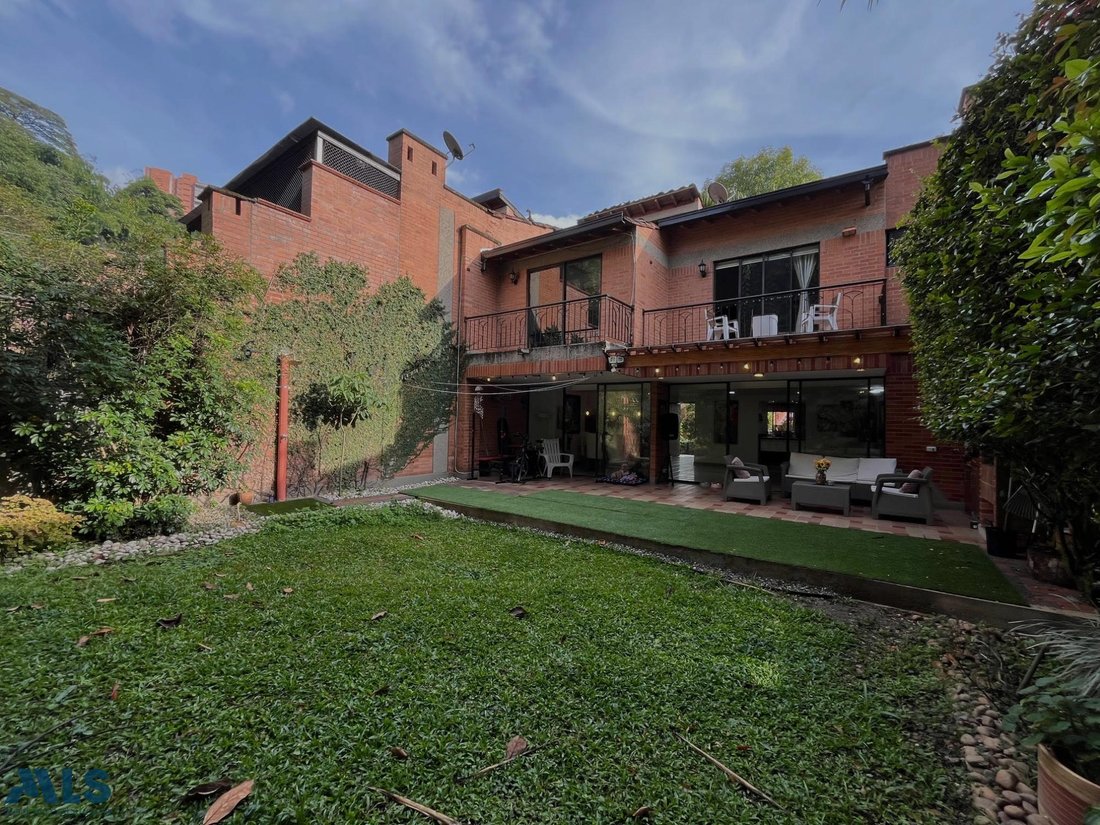 House in Envigado, Antioquia, Colombia 3 - 18070202