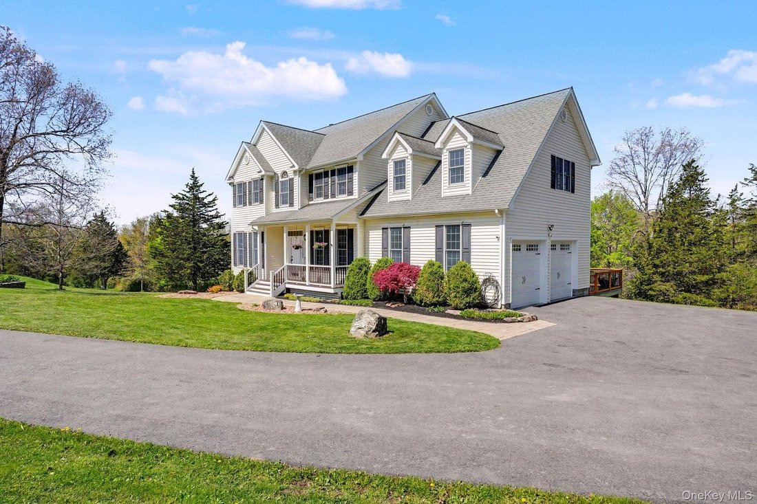House in Pleasant Valley, New York, United States 2 - 18070153
