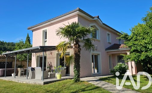 Haus in Beynost, Auvergne-Rhone-Alpen, Frankreich 1