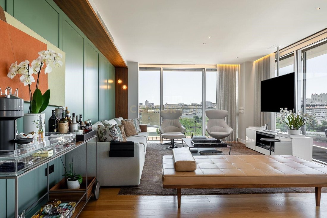 Apartment in Avenidas Novas, Lisbon, Portugal 2 - 18070108