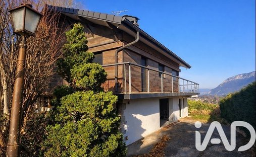 House in Sud, Saint-Jorioz, France 1