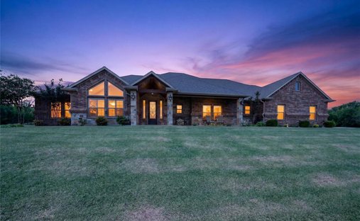 House in Gunter, Texas, United States 1