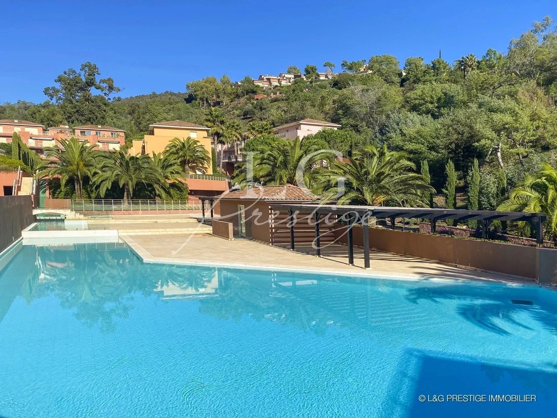Apartment in Théoule-sur-Mer, Provence-Alpes-Côte d'Azur, France 4 - 15992448