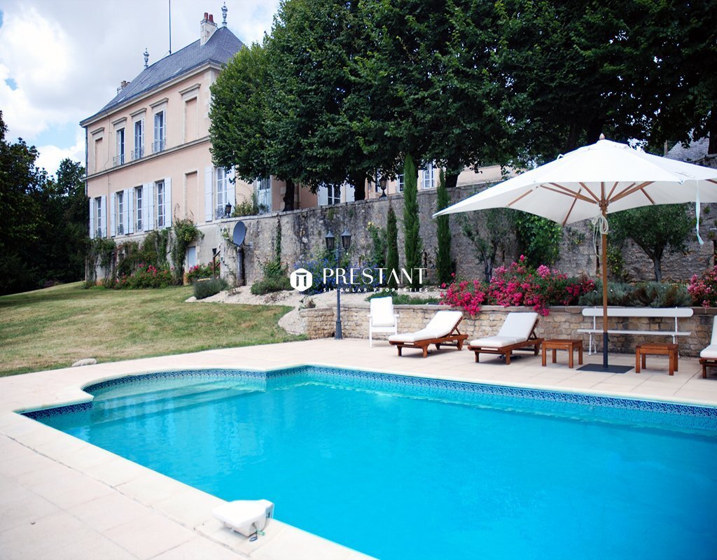 Château à Poitiers, Nouvelle-Aquitaine, France 1 - 18070484