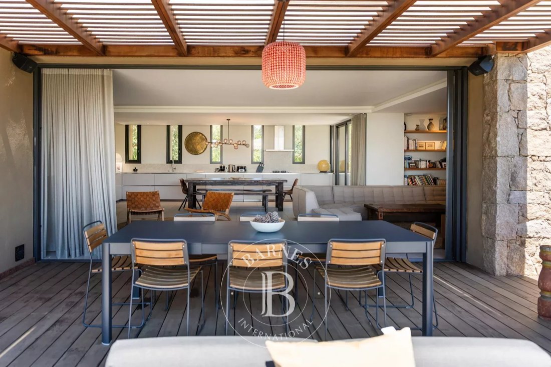 Villa in Lecci, Corsica, France 5 - 12937861