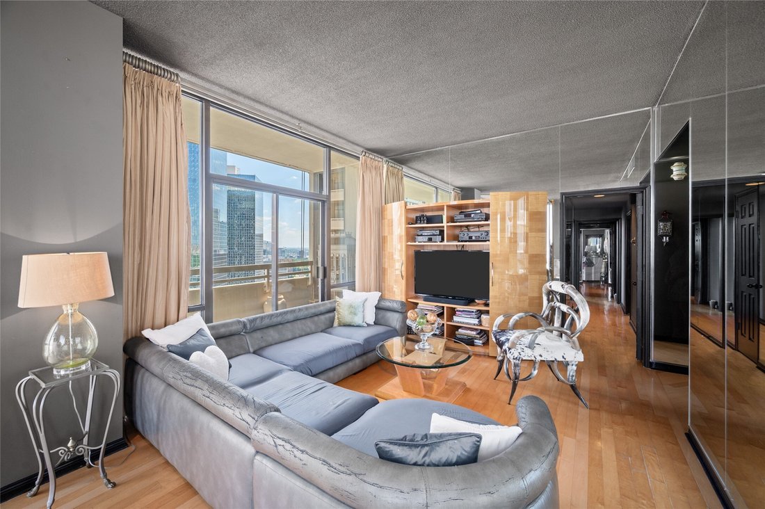 Condo in Houston, Texas, United States 3 - 18070245