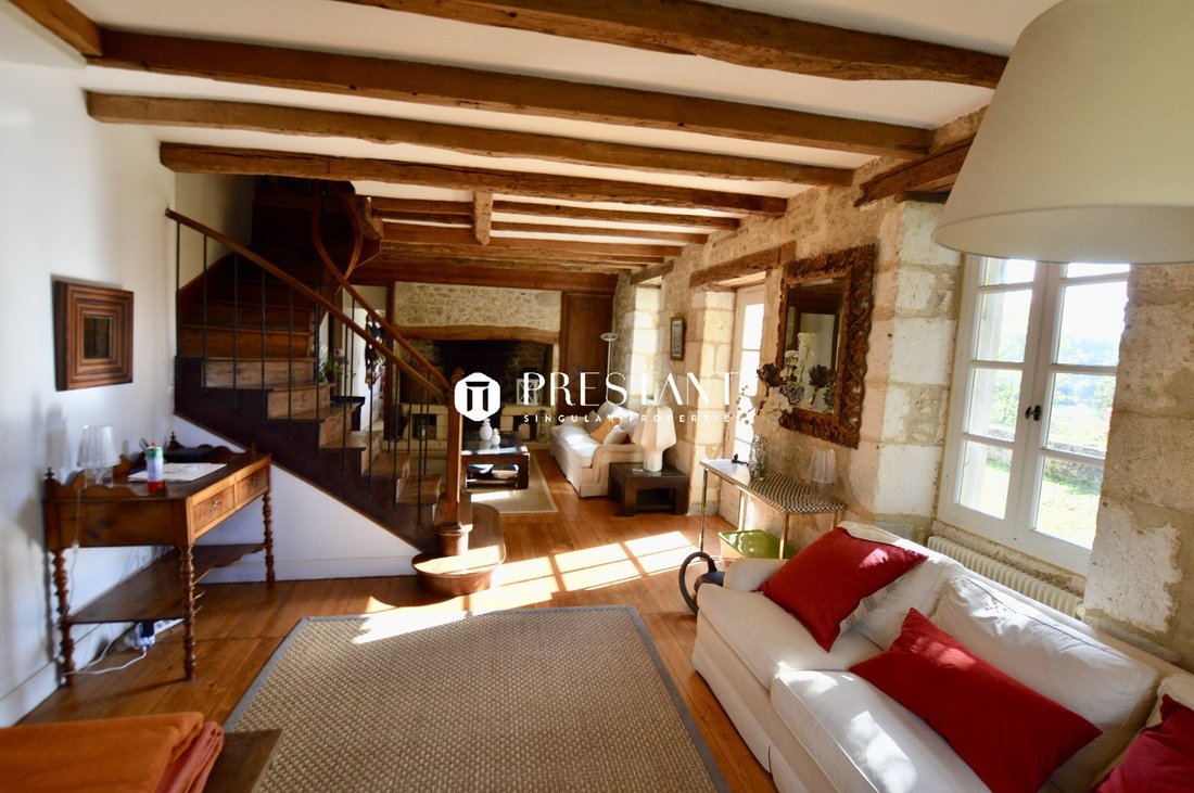 House in Sarlat-la-Canéda, Nouvelle-Aquitaine, France 4 - 18070454