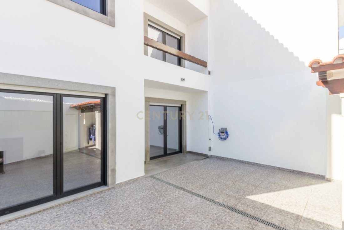 Villa in Ferrel, Leiria District, Portugal 2 - 18070135