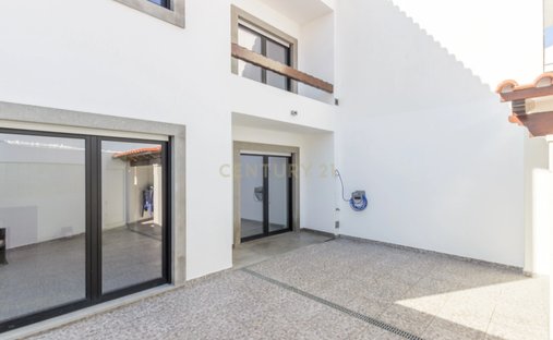 Villa in Ferrel, Leiria, Portugal 1